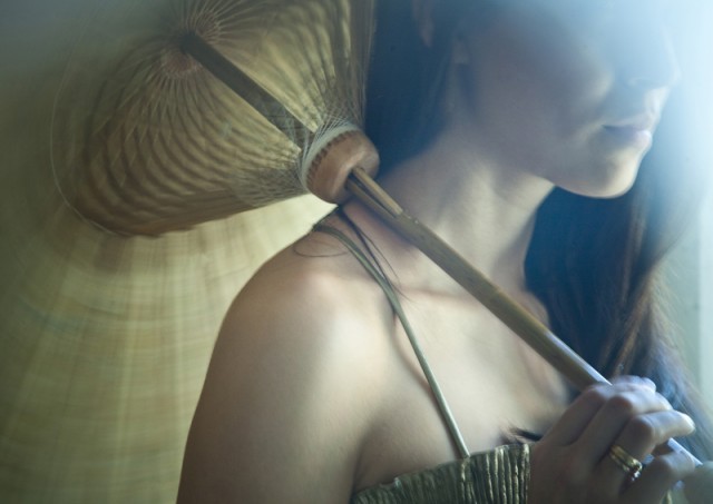 Edyta Kieliańska - 016 kolejna fota Edyty, dzięki magicznemu, orientalnemu rekwizytowi przywiezionemu przez Jacka