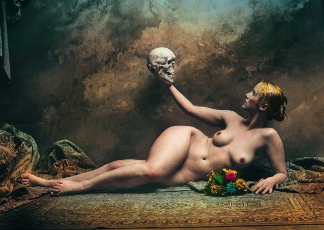 Geniusz kolorowania - Jan Saudek. U niego kolorowanie juz wykonanych zdjęć było i jest jednym z etapów kreacji. Geniusz kolorowania - Jan Saudek. U niego kolorowanie juz wykonanych zdjęć było i jest jednym z etapów kreacji.